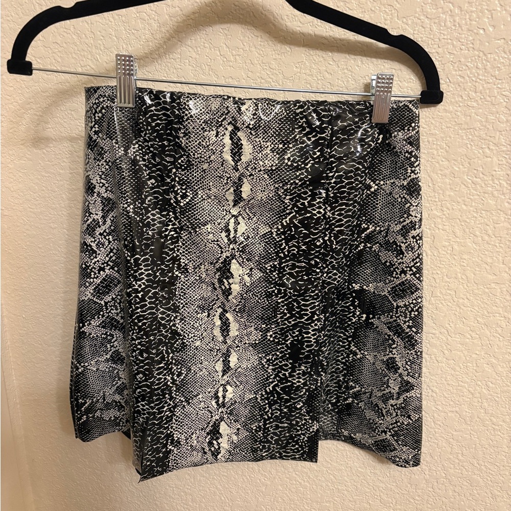Snakeskin Print Skirt